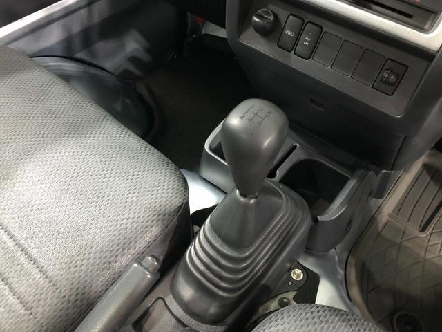 ハイゼットトラックスタンダード　農用スペシャル　４駆／ＭＴ／走行３６２８５キロ１年保証距離無制限　走行距離３６２８５キロ　４ＷＤ　ＭＴ５速　ＣＤチューナー　純正フロアマット　マニュアルエアコン　荷台作業灯　スペアキー（埼玉県）の中古車