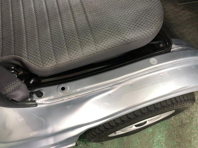 ハイゼットトラックスタンダード　農用スペシャル　４駆／ＭＴ／走行３６２８５キロ１年保証距離無制限　走行距離３６２８５キロ　４ＷＤ　ＭＴ５速　ＣＤチューナー　純正フロアマット　マニュアルエアコン　荷台作業灯　スペアキー（埼玉県）の中古車