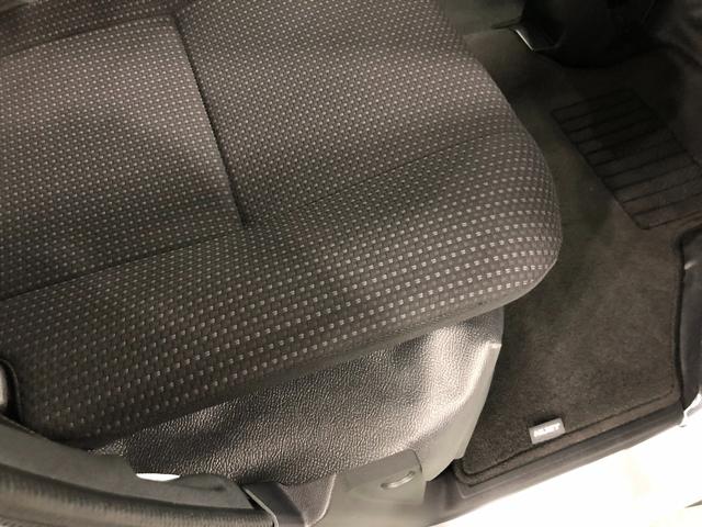 ハイゼットカーゴデラックスＳＡ３　当社下取車　ＦＭＡＭラジオ　スマアシ３ＦＭＡＭラジオ　マット　助手席エアバッグ　オートマチックハイビーム　ＬＥＤヘッドランプ　アイドリングストップ　スマートアシスト３　１年保証距離無制限　走行距離１７１１キロ（東京都）の中古車