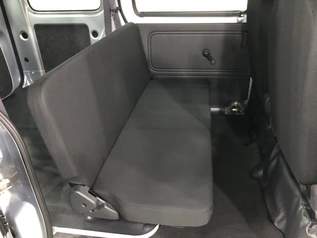 ハイゼットカーゴデラックスＳＡ３　当社下取車　ＦＭＡＭラジオ　スマアシ３ＦＭＡＭラジオ　マット　助手席エアバッグ　オートマチックハイビーム　ＬＥＤヘッドランプ　アイドリングストップ　スマートアシスト３　１年保証距離無制限　走行距離１７１１キロ（東京都）の中古車