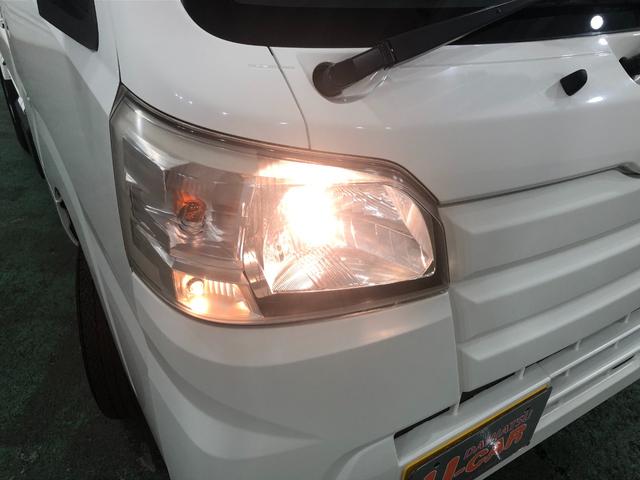 ハイゼットトラックスタンダード　２ＷＤ／オートマ／ナビ一年保証・走行距離無制限　走行距離１７２４６キロ　フルセグナビ　ブルートゥース　ＤＶＤ再生　助手席エアバック　純正カーペットマット　オートマ　２ＷＤ（埼玉県）の中古車