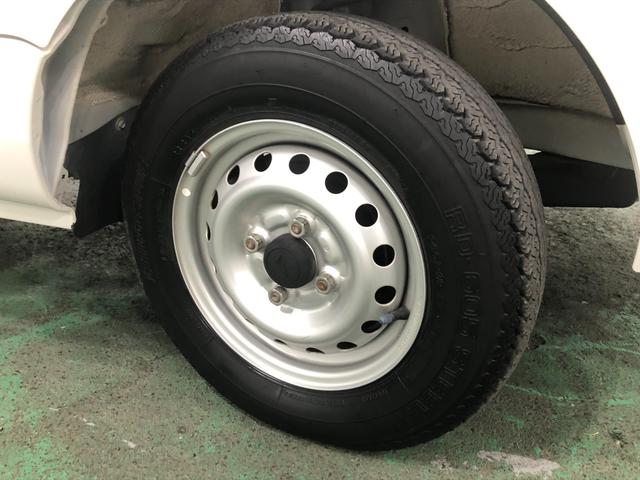 ハイゼットトラックスタンダード　２ＷＤ／オートマ／ナビ一年保証・走行距離無制限　走行距離１７２４６キロ　フルセグナビ　ブルートゥース　ＤＶＤ再生　助手席エアバック　純正カーペットマット　オートマ　２ＷＤ（埼玉県）の中古車