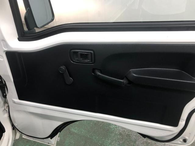 ハイゼットトラックスタンダード　２ＷＤ／オートマ／ナビ一年保証・走行距離無制限　走行距離１７２４６キロ　フルセグナビ　ブルートゥース　ＤＶＤ再生　助手席エアバック　純正カーペットマット　オートマ　２ＷＤ（埼玉県）の中古車