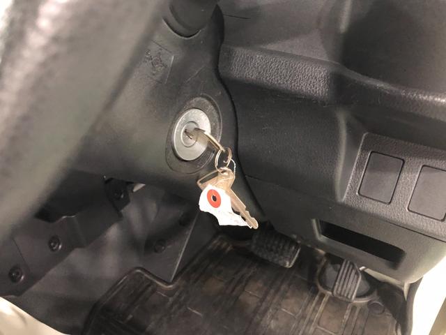 ハイゼットトラックスタンダード　２ＷＤ／オートマ／ナビ一年保証・走行距離無制限　走行距離１７２４６キロ　フルセグナビ　ブルートゥース　ＤＶＤ再生　助手席エアバック　純正カーペットマット　オートマ　２ＷＤ（埼玉県）の中古車