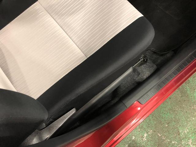 ミライースＬ　ＳＡIII　走行距離８３００キロ／オートライト／マット１年保証距離無制限　走行距離８３００キロ　マット　助手席エアバッグ　クリアランスソナー　オートライト　アイドリングストップ　スマートアシスト３　キーレスエントリー（埼玉県）の中古車