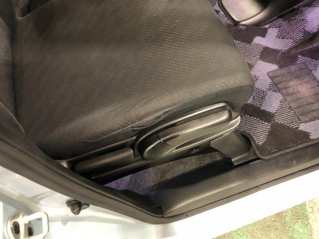 Ｎ−ＢＯＸＧ　ＳＳパッケージ　走行８１２８２キロ　ナビ　バックカメラ１年保証距離無制限　純正マット　助手席エアバッグ　両側電動スライドドア　電動格納式ドアミラー（埼玉県）の中古車
