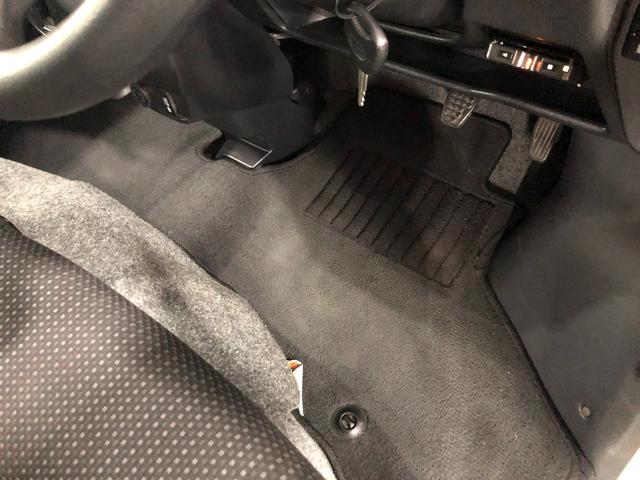 ハイゼットカーゴクルーズＳＡIII　走行距離３４１１８キロ／ナビ／ドラレコ１年保証距離無制限　走行距離３４１１８キロ　フルセグナビ　バックカメラ　ブルートゥース　ドラレコ　マット　助手席エアバッグ　ＬＥＤヘッドランプ　アイドリングストップ　スマートアシスト３　キーレス（東京都）の中古車