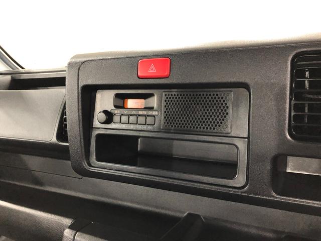 ハイゼットトラックスタンダードＳＡIIIｔ　４ＷＤ／走行２０９７５キロ／マット１年保証距離無制限　走行距離２０９７５キロ　４ＷＤ　ＦＭＡＭラジオ　純正フロアマット　スマートアシスト３ｔ　マニュアルエアコン　スペアキー（埼玉県）の中古車