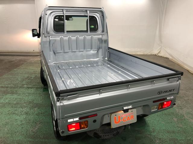 ハイゼットトラックスタンダードＳＡIIIｔ　４ＷＤ／走行２０９７５キロ／マット１年保証距離無制限　走行距離２０９７５キロ　４ＷＤ　ＦＭＡＭラジオ　純正フロアマット　スマートアシスト３ｔ　マニュアルエアコン　スペアキー（埼玉県）の中古車