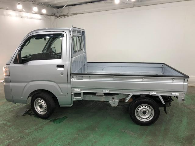 ハイゼットトラックスタンダードＳＡIIIｔ　４ＷＤ／走行２０９７５キロ／マット１年保証距離無制限　走行距離２０９７５キロ　４ＷＤ　ＦＭＡＭラジオ　純正フロアマット　スマートアシスト３ｔ　マニュアルエアコン　スペアキー（埼玉県）の中古車