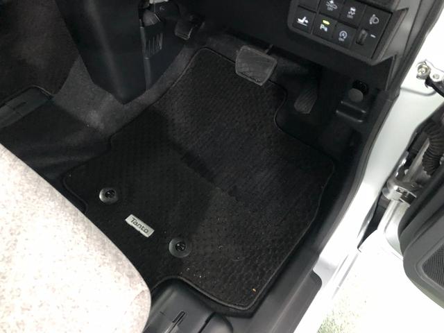 タントＸ　走行距離８８３８キロ／純正フルセグナビ／バックカメラ１年保証距離無制限　走行距離８８３８キロ　純正フルセグナビ　バックカメラ　ブルートゥース　純正マット　サイドエアバッグ　ＬＥＤヘッドライト　アイドリングストップ　シートヒーター　片側電動スライドドア（埼玉県）の中古車