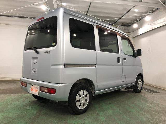 ハイゼットカーゴクルーズ　走行距離１６９８９キロ／ＦＭＡＭラジオ／マット１年保証距離無制限　走行距離１６９８９キロ　ＦＭＡＭラジオ　純正カーペットマット　マニュアルエアコン　電動ウインドウ　両側スライドドア（埼玉県）の中古車