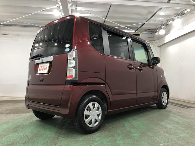 Ｎ−ＢＯＸＧ・Ｌパッケージ　車検整備付／走行距離８７９５７キロ１年保証距離無制限　走行距離８７９５７キロ　車検整備付　純正カーペットマット　助手席エアバッグ　ベンチシート　バイザー　片側電動スライドドア　マニュアルエアコン（埼玉県）の中古車