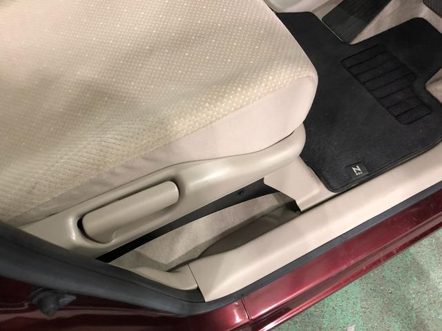 Ｎ−ＢＯＸＧ・Ｌパッケージ　車検整備付／走行距離８７９５７キロ１年保証距離無制限　走行距離８７９５７キロ　車検整備付　純正カーペットマット　助手席エアバッグ　ベンチシート　バイザー　片側電動スライドドア　マニュアルエアコン（埼玉県）の中古車