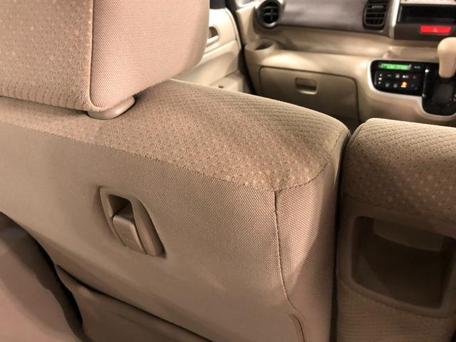 Ｎ−ＢＯＸＧ・Ｌパッケージ　車検整備付／走行距離８７９５７キロ１年保証距離無制限　走行距離８７９５７キロ　車検整備付　純正カーペットマット　助手席エアバッグ　ベンチシート　バイザー　片側電動スライドドア　マニュアルエアコン（埼玉県）の中古車