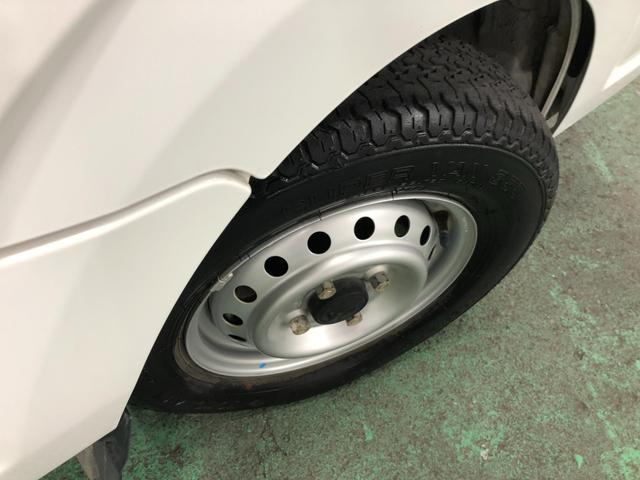 キャリイトラックＫＣスペシャル　４ＷＤ　ＦＭＡＭラジオ１年保証距離無制限　走行距離１３３９キロ　純正フロアマット　バイザー　マニュアルエアコン　電動ウインドウ（埼玉県）の中古車