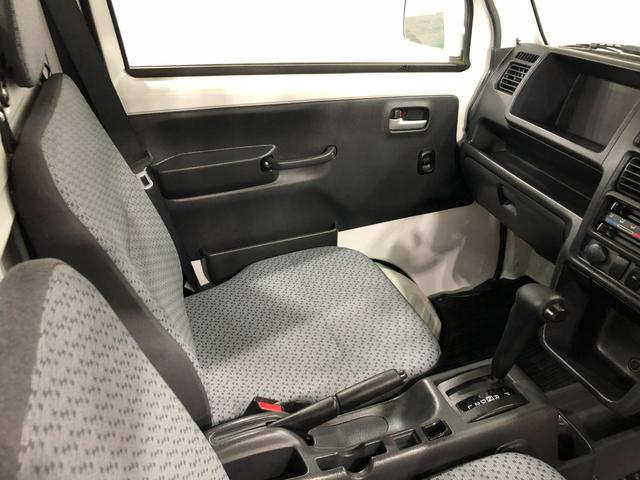 キャリイトラックＫＣスペシャル　４ＷＤ　ＦＭＡＭラジオ１年保証距離無制限　走行距離１３３９キロ　純正フロアマット　バイザー　マニュアルエアコン　電動ウインドウ（埼玉県）の中古車