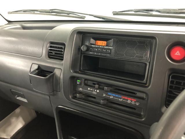 ハイゼットトラックエアコン・パワステ　スペシャル　４ＷＤ／マニュアル一年保証・走行距離無制限　走行距離３６２７９キロ　助手席エアバック　純正カーペットマット　マニュアル　ＡＭＦＭラジオ　エアコン（埼玉県）の中古車
