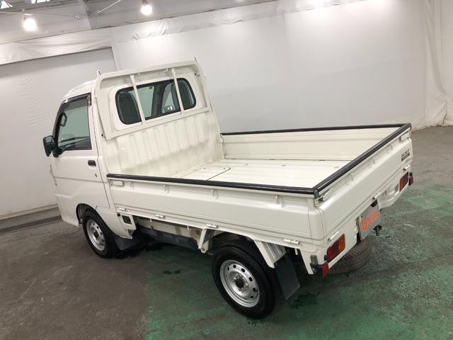 ハイゼットトラックエアコン・パワステ　スペシャル　４ＷＤ／マニュアル一年保証・走行距離無制限　走行距離３６２７９キロ　助手席エアバック　純正カーペットマット　マニュアル　ＡＭＦＭラジオ　エアコン（埼玉県）の中古車