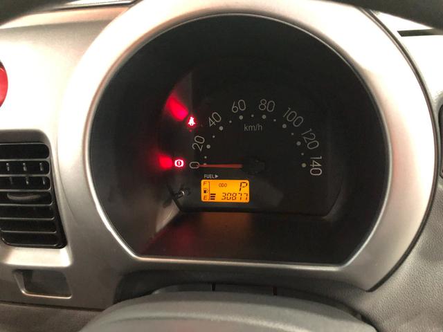 ハイゼットカーゴデラックスリミテッド　雹害／走行距離３０８７７キロ／ラジオ１年保証距離無制限　走行距離３０８７７キロ　雹害　ＦＭＡＭラジオ　純正フロアマット　バイザー　助手席エアバッグ　マニュアルエアコン（埼玉県）の中古車