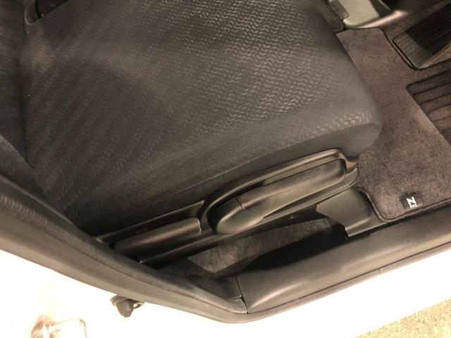 Ｎ−ＢＯＸカスタムＧ　走行距離４０７８６キロ／ワンセグナビ／バックカメラ１年保証距離無制限　走行距離４０７８６キロ　ワンセグナビ　バックカメラ　ブルートゥース　純正カーペットマット　助手席エアバック　ＨＩＤヘッドランプ　片側電動スライドドア　キーフリー（埼玉県）の中古車