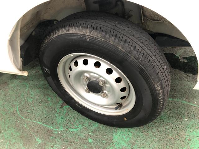 ハイゼットトラックスタンダード　４ＷＤ／ＡＴ一年保証・走行距離無制限　走行距離１２５１１キロ　４ＷＤ　ＡＴ　ＡＭＦＭラジオ　エアコン　パワステ　ゴムマット　ハロゲンランプ（埼玉県）の中古車