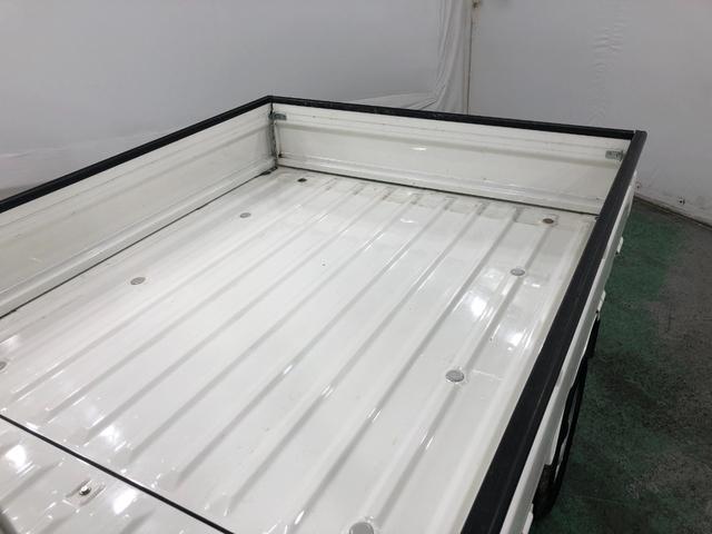 ハイゼットトラックスタンダード　４ＷＤ／ＡＴ一年保証・走行距離無制限　走行距離１２５１１キロ　４ＷＤ　ＡＴ　ＡＭＦＭラジオ　エアコン　パワステ　ゴムマット　ハロゲンランプ（埼玉県）の中古車