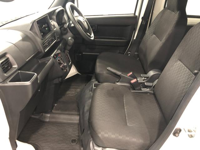 ハイゼットカーゴＤＸ　走行距離９９１７キロ／オートライト／純正フロアマット１年保証距離無制限　走行距離９９１７キロ　純正フロアマット　助手席エアバッグ　クリアランスソナー　オートライト　アイドリングストップ　キーレスエントリー　両側スライドドア　マニュアルエアコン（埼玉県）の中古車