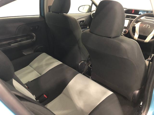 アクアＳ　車検整備付／走行距離３１６５２キロ／ワンセグナビ／マット１年保証距離無制限　走行距離３１６５２キロ　車検整備付　ワンセグナビ　バックカメラ　ブルートゥース　カーペットマット　助手席エアバッグ　オートライト（埼玉県）の中古車
