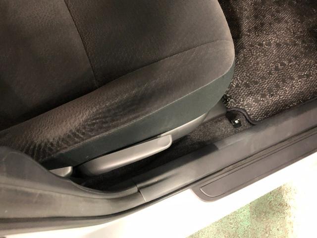 カローラフィールダーＸ　ＨＩＤリミテッド　車検整備付　走行２．２万キロ　ナビ禁煙車　ＨＩＤヘッドランプ　１年保証距離無制限　走行距離２２９３７キロ　点検記録簿あり　純正ワンセグナビ　バックカメラ　純正マット　運転席助手席エアバッグ　オートライト（埼玉県）の中古車