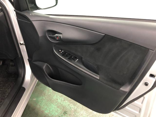 カローラフィールダーＸ　ＨＩＤリミテッド　車検整備付　走行２．２万キロ　ナビ禁煙車　ＨＩＤヘッドランプ　１年保証距離無制限　走行距離２２９３７キロ　点検記録簿あり　純正ワンセグナビ　バックカメラ　純正マット　運転席助手席エアバッグ　オートライト（埼玉県）の中古車