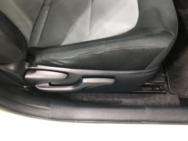ｉＱ１３０Ｇ　ナビ／ドラレコ／ＥＴＣ一年保証・走行距離無制限　走行距離３１３２５キロ　フルセグナビ　ブルートゥース　ＤＶＤ　ドラレコ　サイドエアバック　オートライト　ＥＴＣ（埼玉県）の中古車
