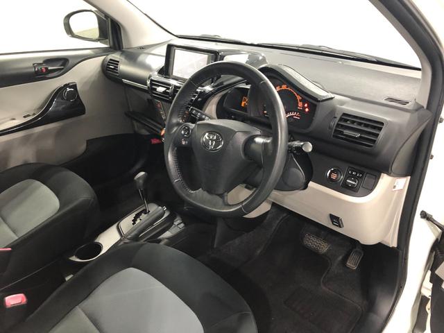 ｉＱ１３０Ｇ　ナビ／ドラレコ／ＥＴＣ一年保証・走行距離無制限　走行距離３１３２５キロ　フルセグナビ　ブルートゥース　ＤＶＤ　ドラレコ　サイドエアバック　オートライト　ＥＴＣ（埼玉県）の中古車