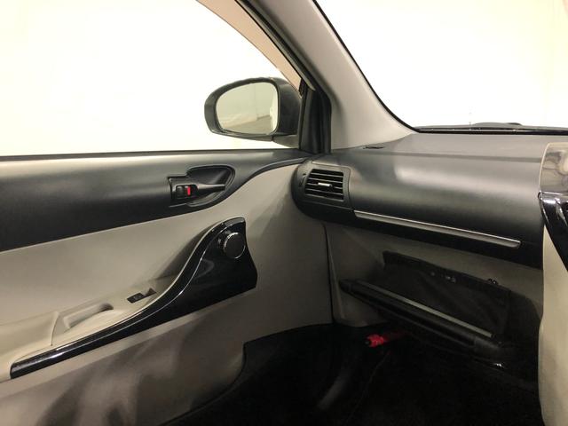 ｉＱ１３０Ｇ　ナビ／ドラレコ／ＥＴＣ一年保証・走行距離無制限　走行距離３１３２５キロ　フルセグナビ　ブルートゥース　ＤＶＤ　ドラレコ　サイドエアバック　オートライト　ＥＴＣ（埼玉県）の中古車
