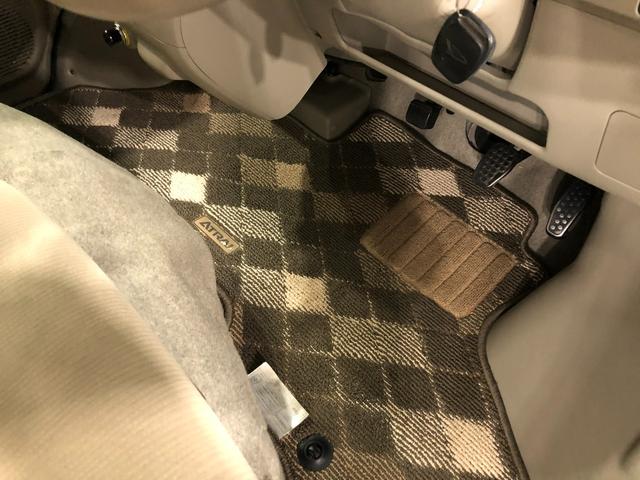 アトレーワゴンカスタムターボＲＳ　走行８７９７５キロ／フルセグナビドラレコ１年保証距離無制限　走行距離８７９７５キロ　フルセグナビ　ブルートゥース　ドライブレコーダー　純正カーペットマット　助手席エアバッグ　ＨＩＤヘッドランプ　両側スライドドア　オートエアコン（埼玉県）の中古車