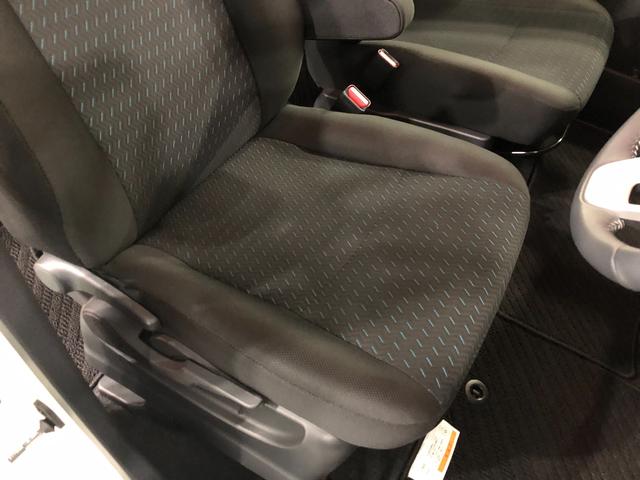 トールカスタムＧ　走行距離９０５３キロ／ディスプレイオーディオ一年保証・走行距離無制限　走行距離９０５３キロ　ディスプレイオーディオ　バックカメラ　クリアランスソナー　オートライト　ＬＥＤヘッドライト　両側電動スライドドア（埼玉県）の中古車