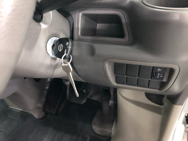 ＮＶ１００クリッパーバンＤＸ　車検整備付／走行距離１１５３７２キロ／フルセグナビ１年保証距離無制限　走行距離１１５３７２キロ　車検整備付　フルセグナビ　ブルートゥース　ＤＶＤ再生　純正フロアマット　助手席エアバッグ（埼玉県）の中古車