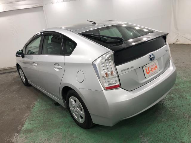 プリウスＳ　ＬＥＤエディション　車検整備付／走行３９８３１キロ／ナビ１年保証距離無制限　走行距離３９８３１キロ　車検整備付　ワンセグナビ　バックカメラ　ブルートゥース　ドラレコ　純正マット　サイドエアバッグ　オートライト　ＬＥＤヘッドランプ（埼玉県）の中古車