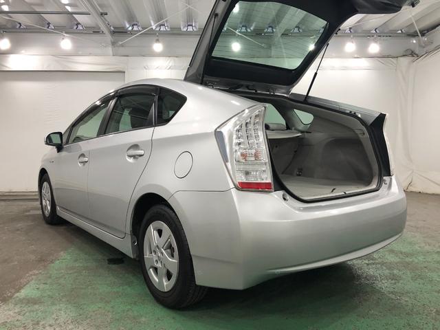 プリウスＳ　ＬＥＤエディション　車検整備付／走行３９８３１キロ／ナビ１年保証距離無制限　走行距離３９８３１キロ　車検整備付　ワンセグナビ　バックカメラ　ブルートゥース　ドラレコ　純正マット　サイドエアバッグ　オートライト　ＬＥＤヘッドランプ（埼玉県）の中古車