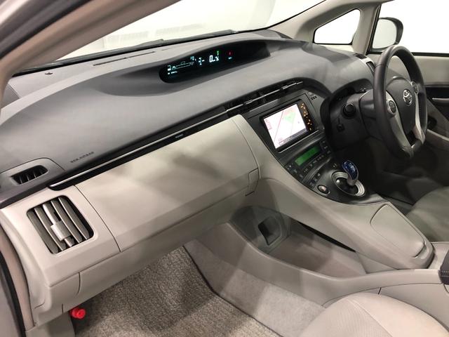 プリウスＳ　ＬＥＤエディション　車検整備付／走行３９８３１キロ／ナビ１年保証距離無制限　走行距離３９８３１キロ　車検整備付　ワンセグナビ　バックカメラ　ブルートゥース　ドラレコ　純正マット　サイドエアバッグ　オートライト　ＬＥＤヘッドランプ（埼玉県）の中古車