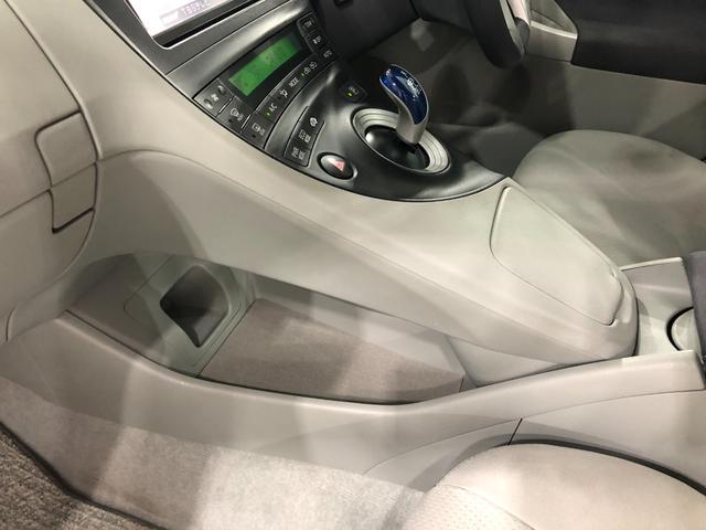 プリウスＳ　ＬＥＤエディション　車検整備付／走行３９８３１キロ／ナビ１年保証距離無制限　走行距離３９８３１キロ　車検整備付　ワンセグナビ　バックカメラ　ブルートゥース　ドラレコ　純正マット　サイドエアバッグ　オートライト　ＬＥＤヘッドランプ（埼玉県）の中古車