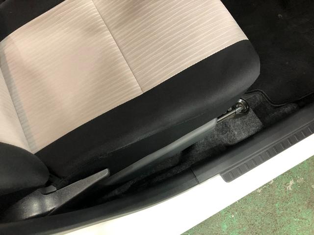 ミライースＬ　ＳＡIII　走行７４２９キロ／オートライト／フロアマット１年保証距離無制限　走行距離７４２９キロ　マット　助手席エアバッグ　クリアランスソナー　オートマチックハイビーム　オートライト　アイドリングストップ　スマートアシスト３　キーレス　マニュアルエアコン（埼玉県）の中古車