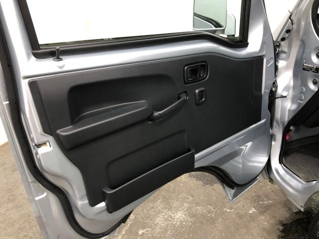 ハイゼットトラックエクストラＳＡIIIｔ　ＭＴ５速／走行１０７３３キロ／マット１年保証距離無制限　走行距離１０７３３キロ　ＭＴ５速　マニュアル車　ＣＤチューナー　純正マット　荷台作業灯　助手席エアバッグ　スマートアシスト３ｔ　マニュアルエアコン（埼玉県）の中古車