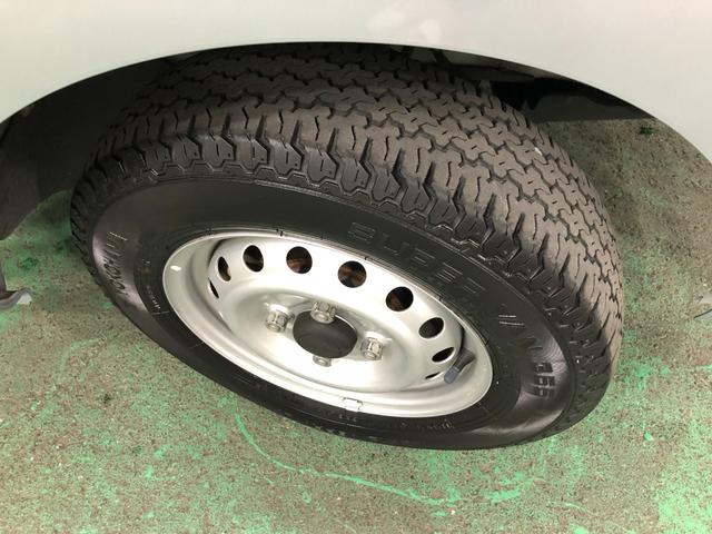 ハイゼットトラックエクストラＳＡIIIｔ　ＭＴ５速／走行１０７３３キロ／マット１年保証距離無制限　走行距離１０７３３キロ　ＭＴ５速　マニュアル車　ＣＤチューナー　純正マット　荷台作業灯　助手席エアバッグ　スマートアシスト３ｔ　マニュアルエアコン（埼玉県）の中古車