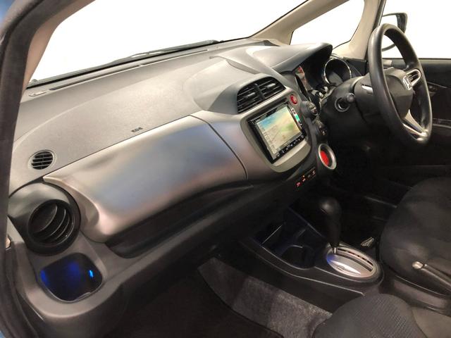 フィット１３Ｇ・スマートセレクション　ファインスタイル　車検整備付１年保証距離無制限　走行距離５４４５４キロ　車検整備付　ワンセグナビ　バックカメラ　ＤＶＤ再生　純正マット　助手席エアバッグ　オートライト　ＨＩＤヘッドランプ（埼玉県）の中古車