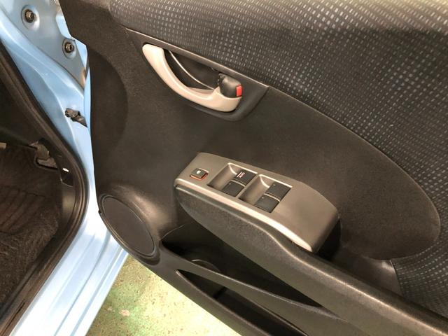 フィット１３Ｇ・スマートセレクション　ファインスタイル　車検整備付１年保証距離無制限　走行距離５４４５４キロ　車検整備付　ワンセグナビ　バックカメラ　ＤＶＤ再生　純正マット　助手席エアバッグ　オートライト　ＨＩＤヘッドランプ（埼玉県）の中古車