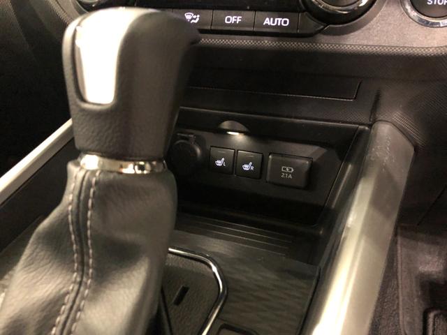 ロッキープレミアムＧ　当社社員使用ＵＰ車一年保証・走行距離無制限　走行３７９８９キロ　クリアランスソナー　オートライト　ＬＥＤヘッドライト　左右シートヒーター　バックフォグ　アダプティブクルーズコントロール（埼玉県）の中古車