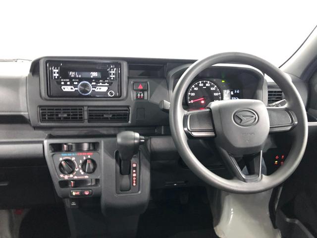 ハイゼットカーゴＤＸ　車検整備付／走行９３４７キロ／ＣＤチューナー／マット１年保証距離無制限　走行距離９３４７キロ　車検整備付　ＣＤチューナー　純正マット　助手席エアバッグ　クリアランスソナー　オートライト　アイドリングストップ　キーレスエントリー　両側スライドドア（埼玉県）の中古車