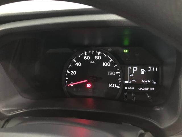 ハイゼットカーゴＤＸ　車検整備付／走行９３４７キロ／ＣＤチューナー／マット１年保証距離無制限　走行距離９３４７キロ　車検整備付　ＣＤチューナー　純正マット　助手席エアバッグ　クリアランスソナー　オートライト　アイドリングストップ　キーレスエントリー　両側スライドドア（埼玉県）の中古車