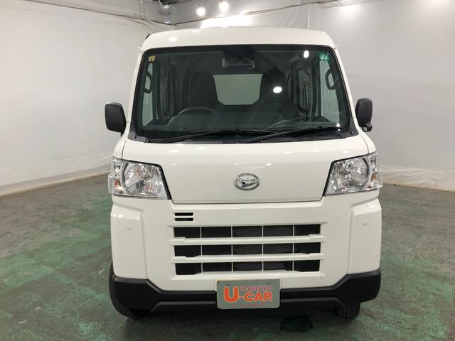 ハイゼットカーゴＤＸ　車検整備付／走行９３４７キロ／ＣＤチューナー／マット１年保証距離無制限　走行距離９３４７キロ　車検整備付　ＣＤチューナー　純正マット　助手席エアバッグ　クリアランスソナー　オートライト　アイドリングストップ　キーレスエントリー　両側スライドドア（埼玉県）の中古車
